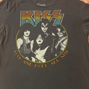 Kiss Kids Tee - Black with Rainbow Graphic